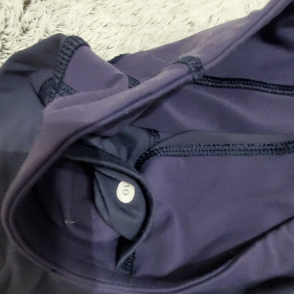 Lululemon Mesh Back Crops - Picture 3 of 5